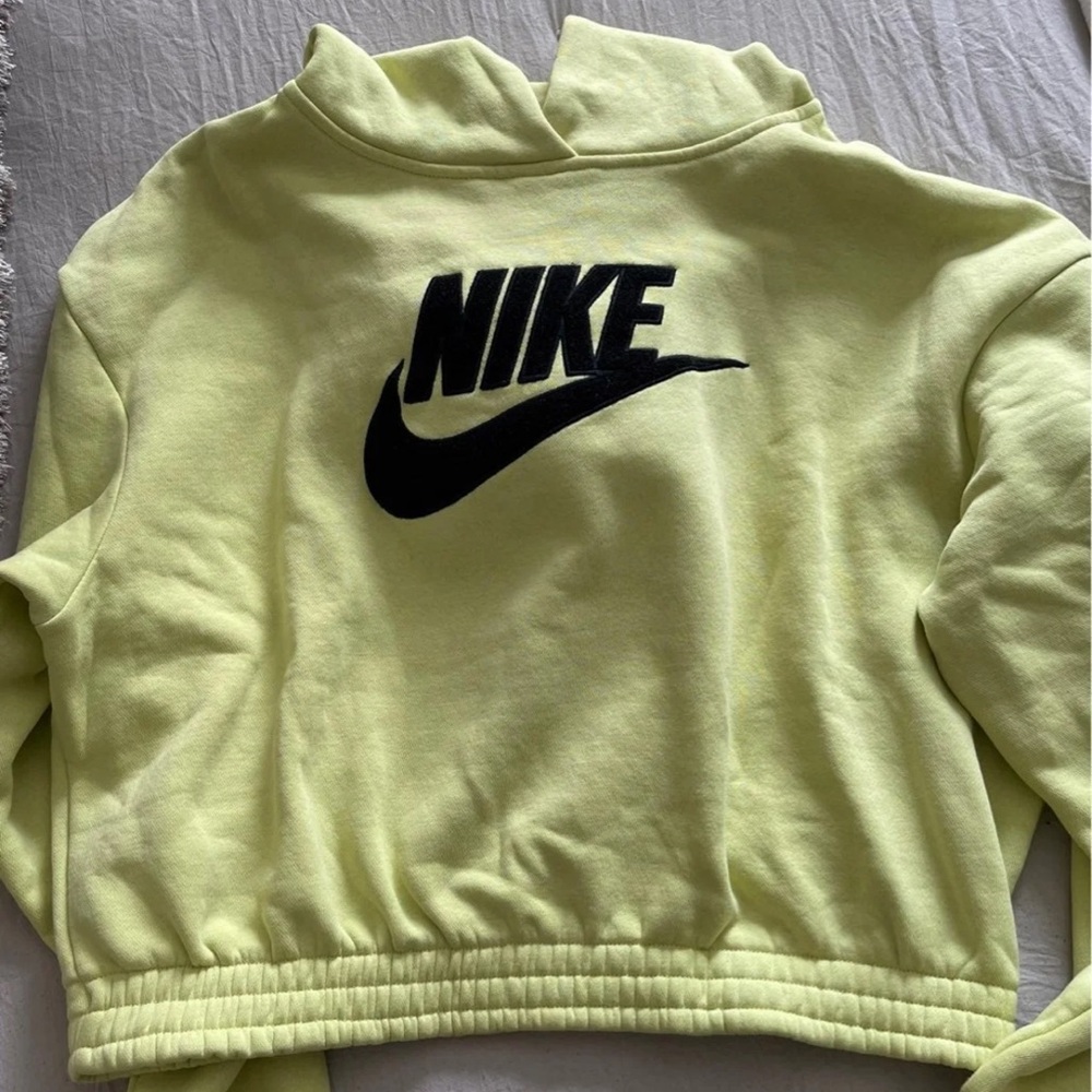Nike cropped sweatshirt